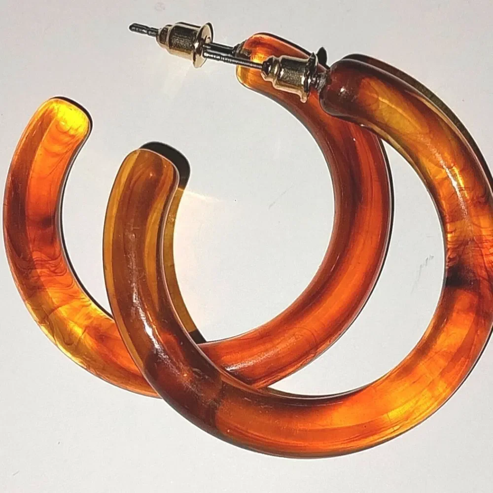 Ladies Super cute Brown Hoop Fashion Earrings